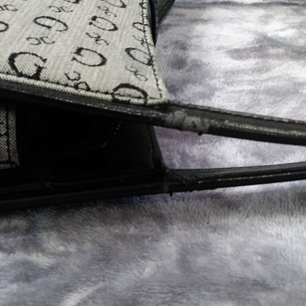 GC Purse - Picture 4 of 4